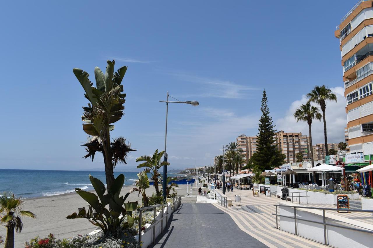 Fantastic Studio - Beachfront Apartment Torrox Exterior foto