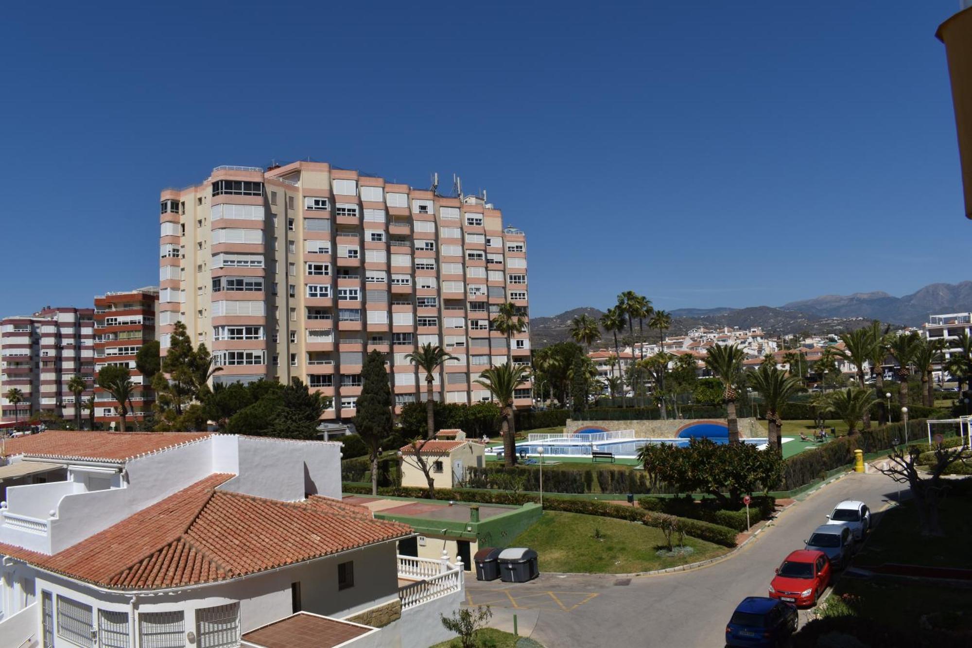 Fantastic Studio - Beachfront Apartment Torrox Exterior foto